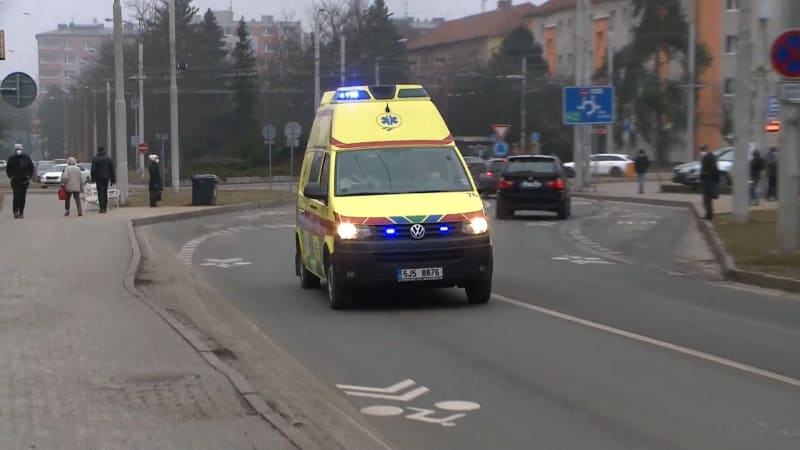 Ututlaný problém ohrožuje životy? Defibrilátory na Vysočině podle záchranářů selhávají