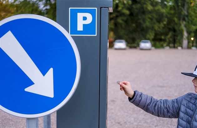 Rezidenti protestují proti parkovnému a úpravám v Pardubicích, město změny hájí