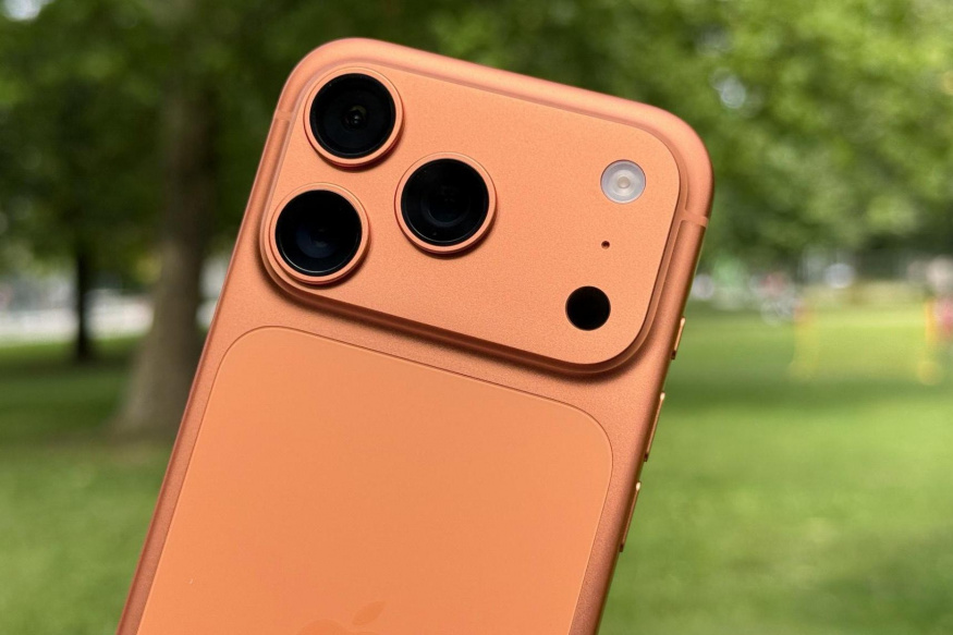 Jakým výkonem se nabíjí iPhone 17 Pro Max? K maximálnímu potenciálu potřebujete tyhle nabíječky