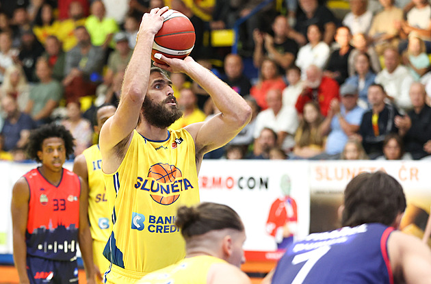 Obr Pecháček má být dominantní v NBL. Děčín? Rivalitu tolik neprožívám, říká