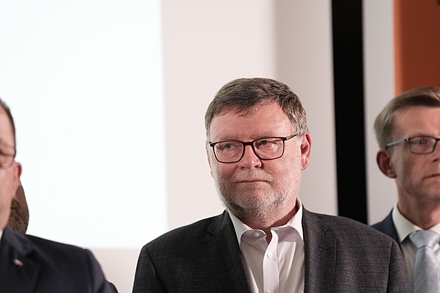 Nízká popularita ministra financí se projevila, musím se s tím vyrovnat, říká Stanjura