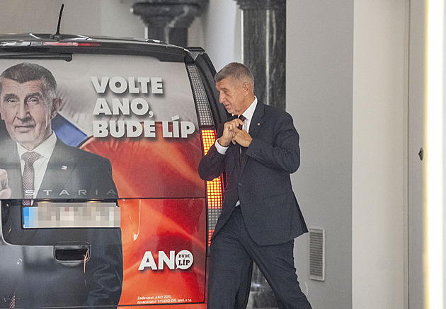 Nečekejte dnes vládu, řekl Babiš. Zmínil i Fialovu hrozbu kompetenční žalobou