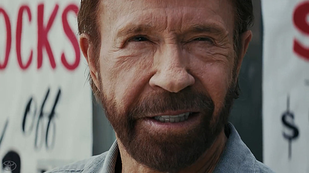 Chuck Norris do Prahy nakonec nepřijede, uvedl organizátor akce Víkend s legendou