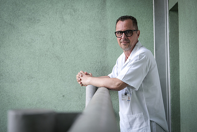 Některé děti přiberou až dvacet kilo za rok, upozorňuje odborník na obezitu