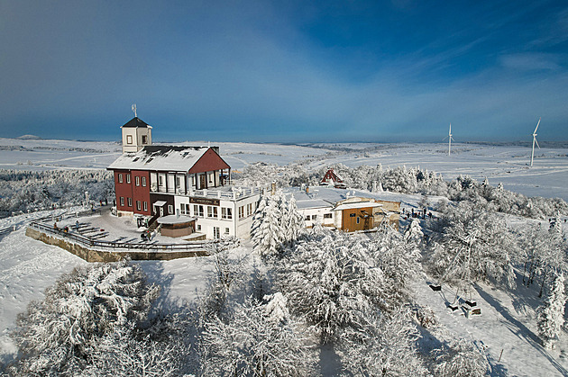 Nejdelší lanovku v Česku čeká roční oprava, řídit se bude historickými fotkami