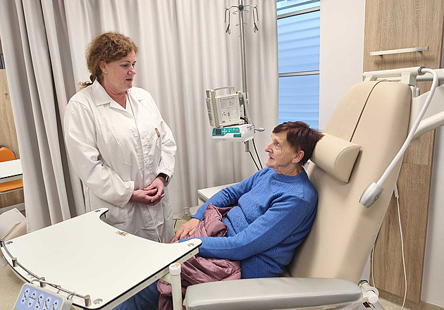 Konec dojíždění. Pacienti vítají novou onkologii v Šumperku, zlepšil se i komfort