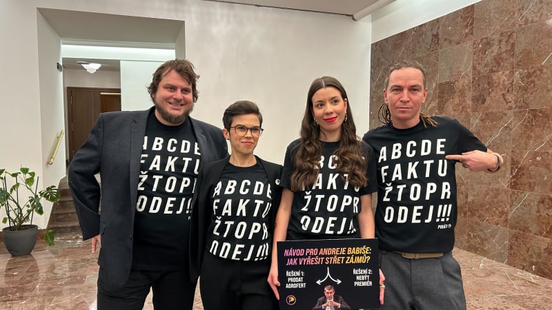 Piráti opět píšou do Bruselu. Chtějí razítko, že Babiš zvolil správné řešení střetu zájmů