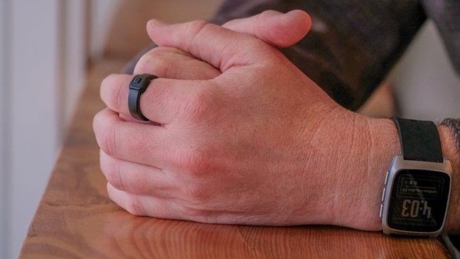 Pebble Index 01 je chytrý prsten bez senzorů a nabíjení. Až se vybije, tak jej zahodíte