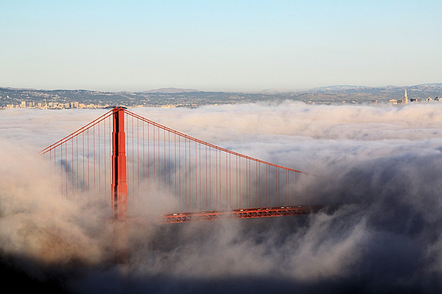 Desítky tisíc domácností zůstaly v San Francisku bez proudu. Lidé mají zůstat doma