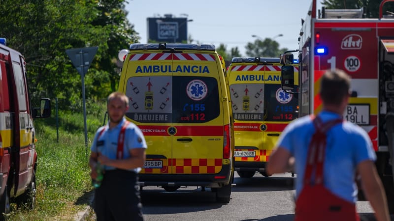 Předvánoční tragédie na Slovensku: Zřítila se tam střecha budovy, tři dělníci zemřeli