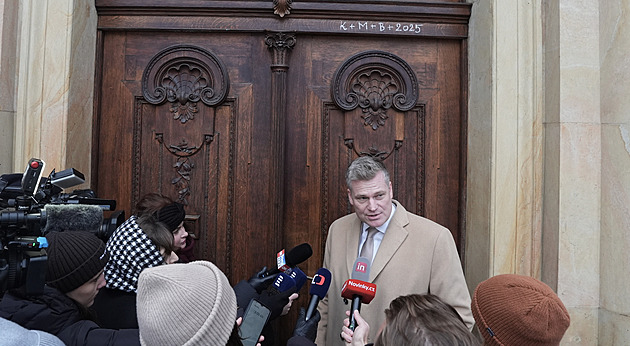 Nový post pro Turka? Obcházení pravidel, úředníky úkolovat nemůže, míní právníci