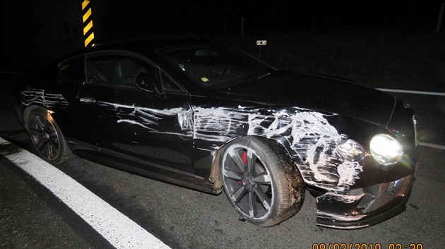 Byl to pokus o pojistný podvod, řekl soud v kauze bouraného bentley Limberského