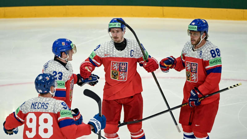 Program hokeje na ZOH 2026: Kdy hrají Češi a jak do čtvrtfinále? Slováci poprvé padli