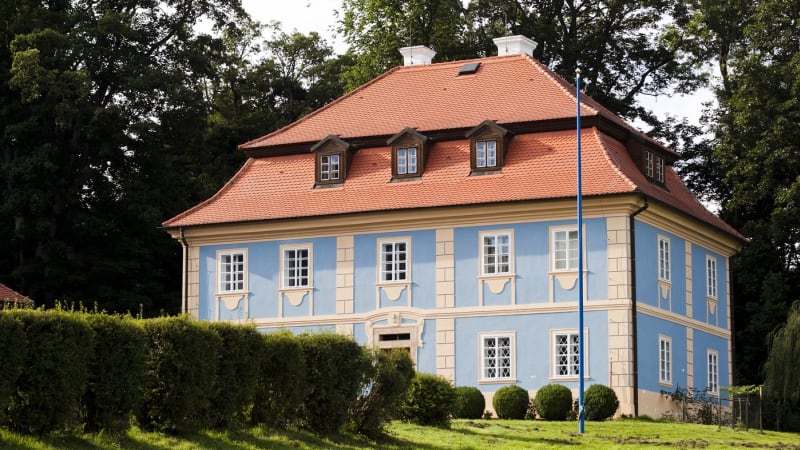 Schwarzenbergův zámek Dřevíč má nového majitele. Známá barokní stavba má bohatou historii
