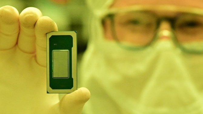 Ze dna ke hvězdám? Intel má procesor pro družice a vesmírná zařízení, vyráběný vlastním 1,8nm procesem