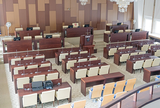 Zasedačka za 26 milionů. Ústí upraví jednací sál, „vybíralo“ z jediné firmy