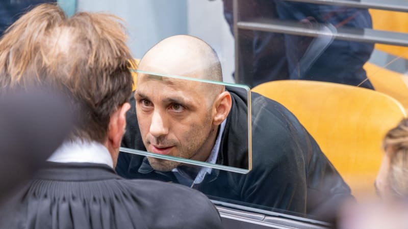 Zabil manželku, přiznal se až po letech. Francouz ji zahrabal do hnoje, nyní se našly kosti