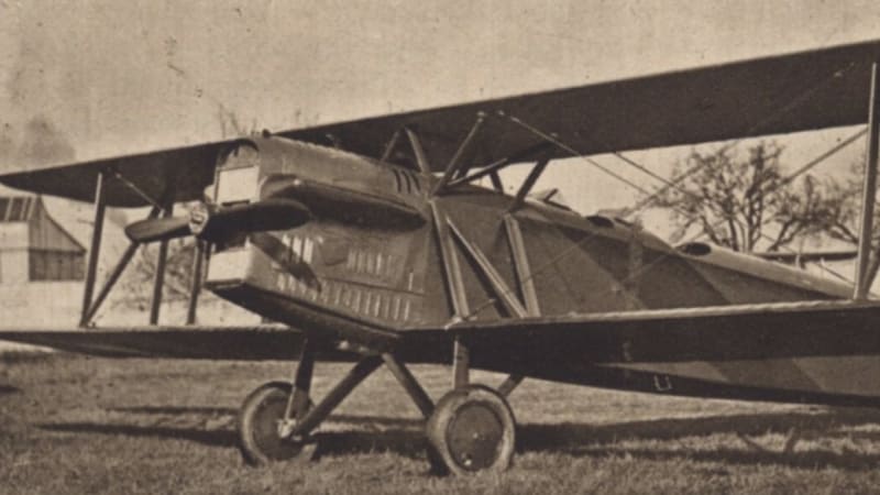Armádní letadlo spadlo také přesně před 100 lety. Nebeské havárie musel řešil Senát