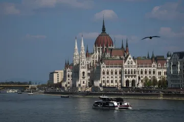 Tisza nominovala na maďarského prezidenta bývalého šéfa nejvyššího soudu