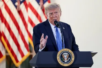 USA budou po Evropě chtít zaplatit za Bidenovu vojenskou pomoc Ukrajině, prohlásil Trump