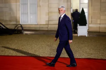 Na příštím summitu NATO povede českou delegaci prezident, řekl Babiš ČT