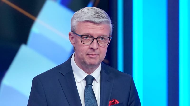 Vláda připravila kroky proti drahým pohonným hmotám, řekl Havlíček. Okolní země už je zavedly