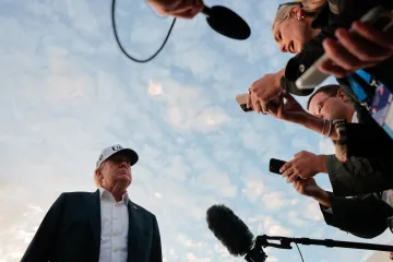 Velká americká média kvůli sporu o akreditace nebudou pokrývat Trumpovy aktivity