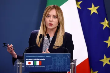 Italská vláda zavádí nová pravidla ve školách kvůli cizincům, zakazuje i zahalování tváře