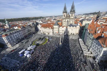 Demonstraci na Staroměstském náměstí v Praze dominovala kritika Babišovy vlády