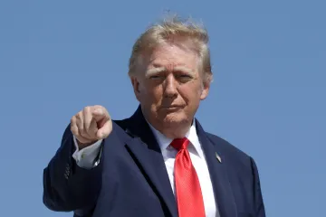 Írán čeká trest, pokud stojí za incidentem letu Flydubai, řekl Trump