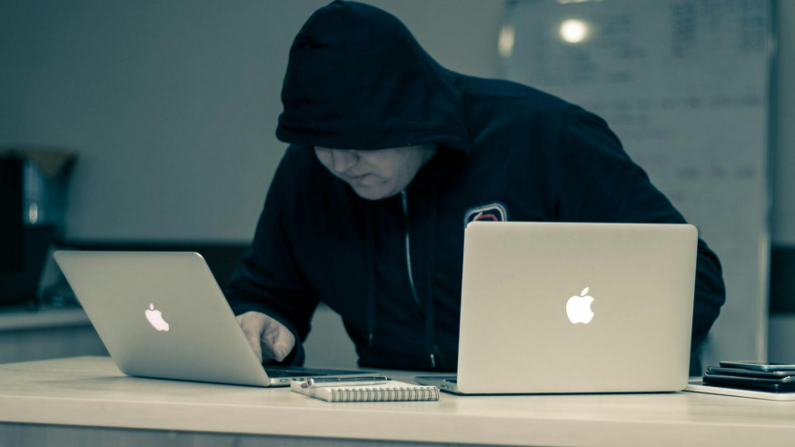Když se útočník tváří jako zachránce: finta s falešnou podporou Applu slaví úspěch