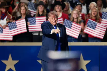 Nezapomíná a neodpouští. Trump v primárkách ukázal sílu, s odbojnými republikány zúčtoval
