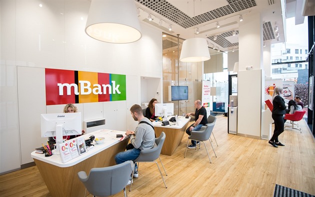 mBank chystá odstávku. V neděli vypne klíčové služby, fungovat nebudou ani platby